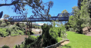 Speeds limited as Bremer Bridge cracks up