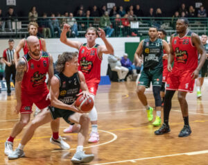 NBL free agent helps ‘dynamic’ Ipswich team rise