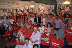 Neumann’s federal campaign takes off at Jets