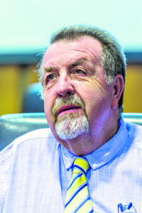 Veteran councillor supports return of former mayor