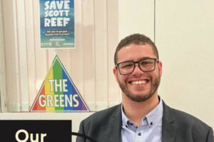 Senator tables 60,000-strong petition against NDIS price cuts