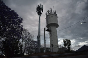 Council backs bid to save tower