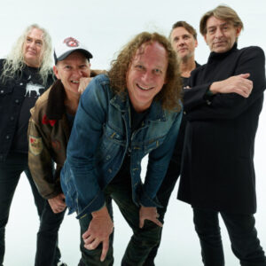 Screaming back on stage