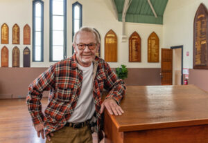 Smiley returns to the old school yard