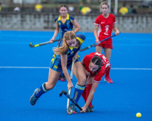 Ipswich Hockey defies wet weather