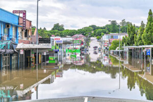 Authorities question late flood warnings for Ipswich