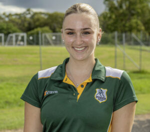 Hannah invites community to engage in hockey fun