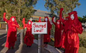 Silent vigil for Deebing Creek