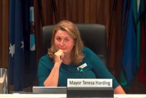 Mayor offended by hand gesture