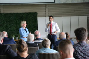 LNP holds health crisis talks