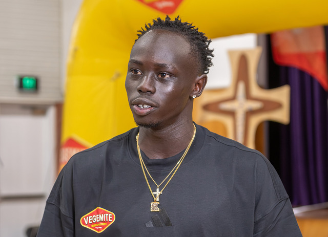 Gout v rival a drawcard